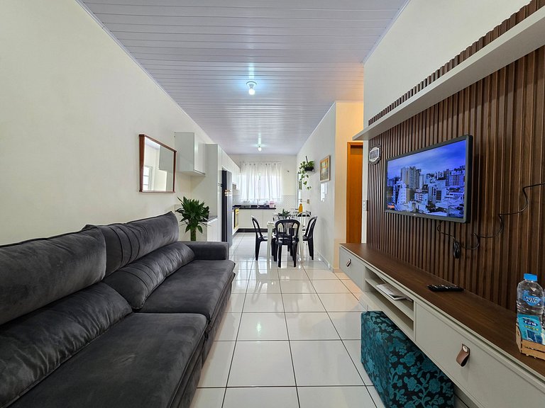 Casa 2 quartos em bairro tranquilo 5 min centro