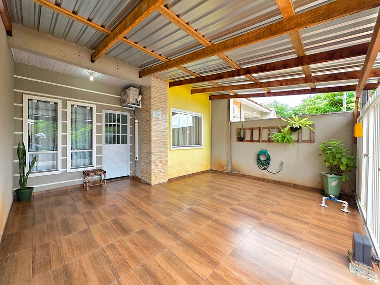 Casa 2 quartos em bairro tranquilo 5 min centro