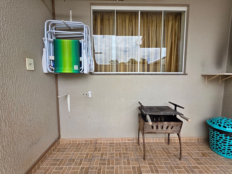 Casa 2 quartos em bairro tranquilo 5 min centro