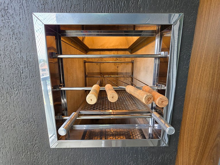 Apt 2 quartos no Royal Legacy com piscina/academia