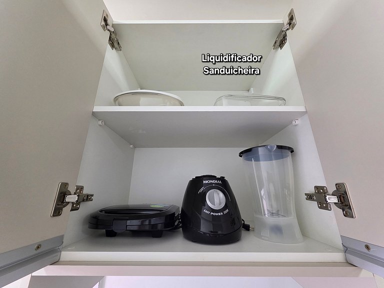 Apt 2 quartos no Royal Legacy com piscina/academia