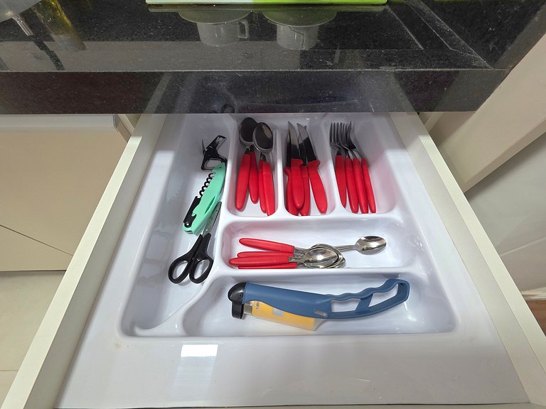 Apt 2 quartos no Royal Legacy com piscina/academia