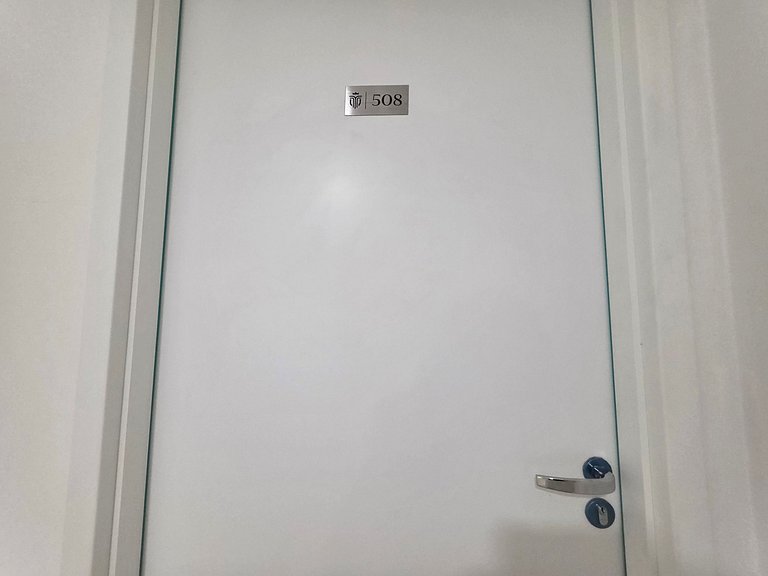 Apt 2 quartos no Royal Legacy com piscina/academia