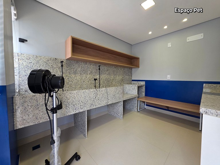 Apt 2 quartos no Royal Legacy com piscina/academia