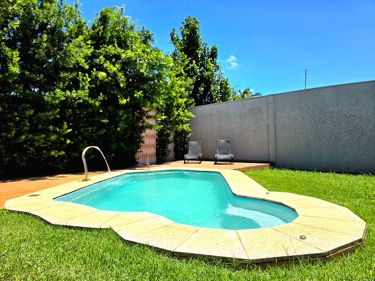 Casa 3 quartos piscina e churrasqueira prox Centro