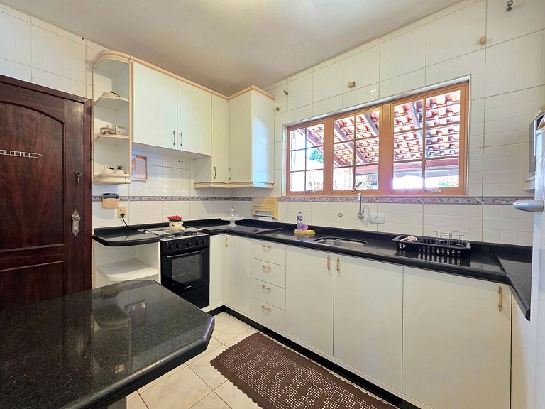 Casa com Piscina próximo Atrativos/ wifi/ garagem