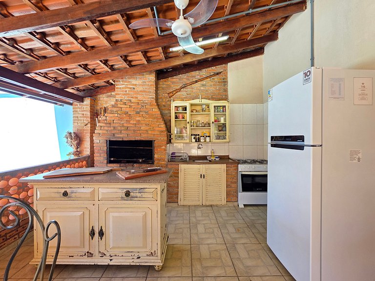 Casa com Piscina próximo Atrativos/ wifi/ garagem