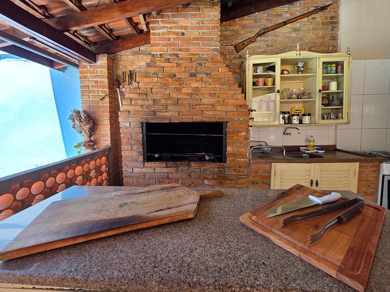 Casa com Piscina próximo Atrativos/ wifi/ garagem