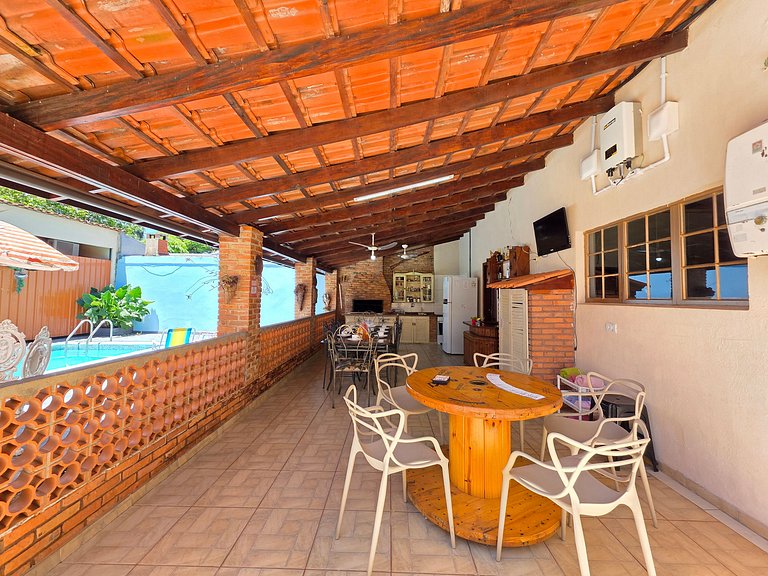 Casa com Piscina próximo Atrativos/ wifi/ garagem