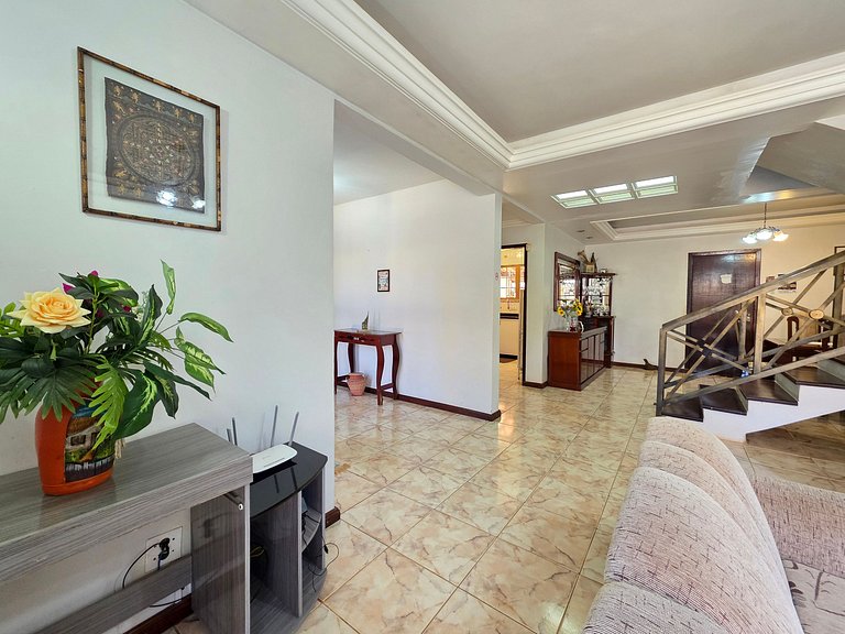 Casa com Piscina próximo Atrativos/ wifi/ garagem