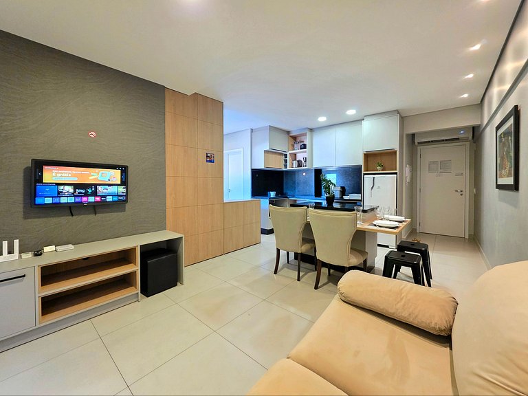 Flat novo e moderno, 4 pessoas ao lado do Paraguai