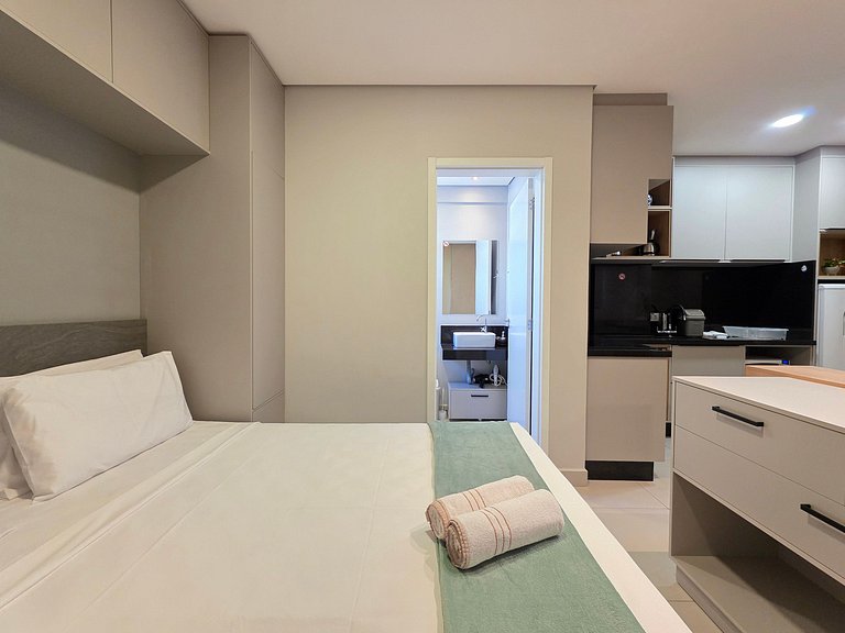 Flat novo e moderno, 4 pessoas ao lado do Paraguai