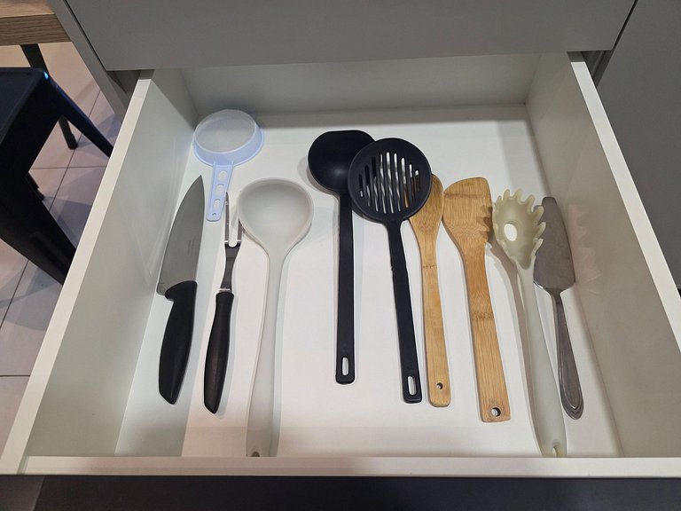 Flat novo e moderno, 4 pessoas ao lado do Paraguai