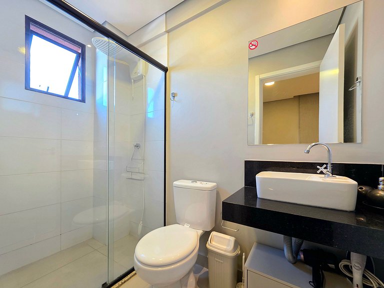 Flat novo e moderno, 4 pessoas ao lado do Paraguai