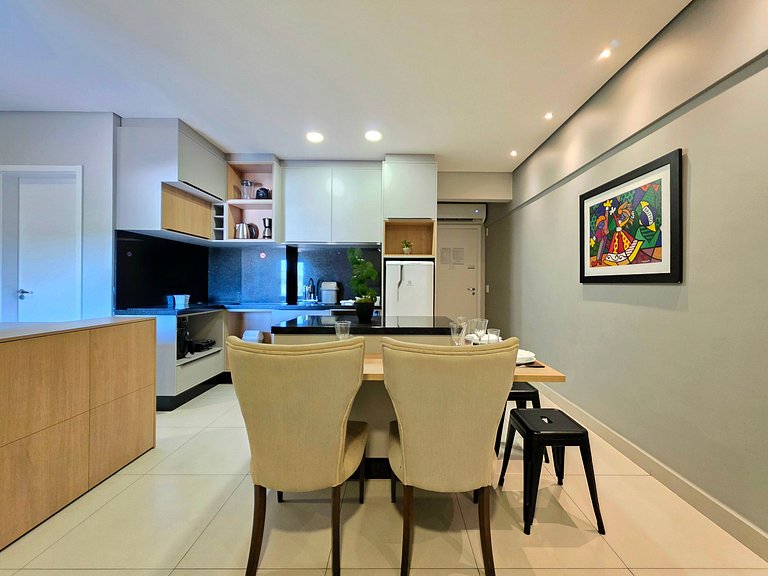 Flat novo e moderno, 4 pessoas ao lado do Paraguai