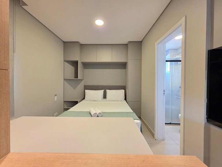 Flat novo e moderno, 4 pessoas ao lado do Paraguai