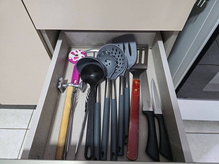 Casa 5 quartos e 3 WC prox do Centro 10 min PY