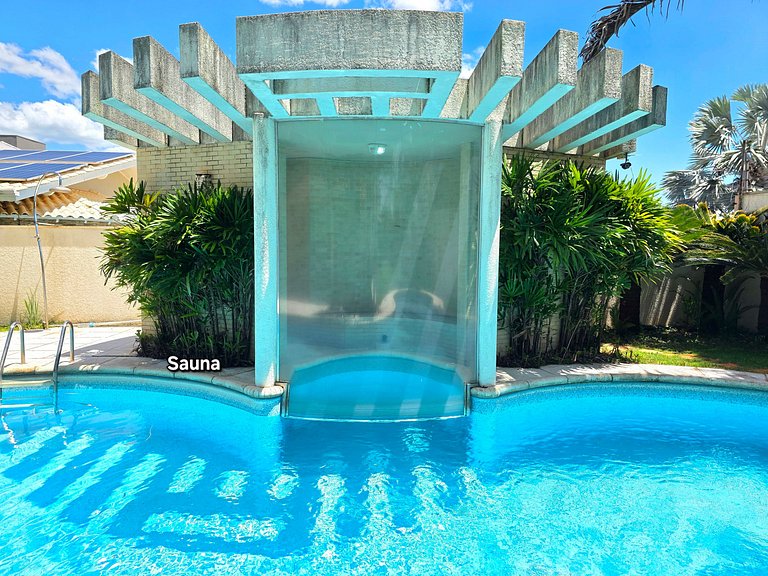 Casa em Área Nobre Piscina com Sauna prox Centro