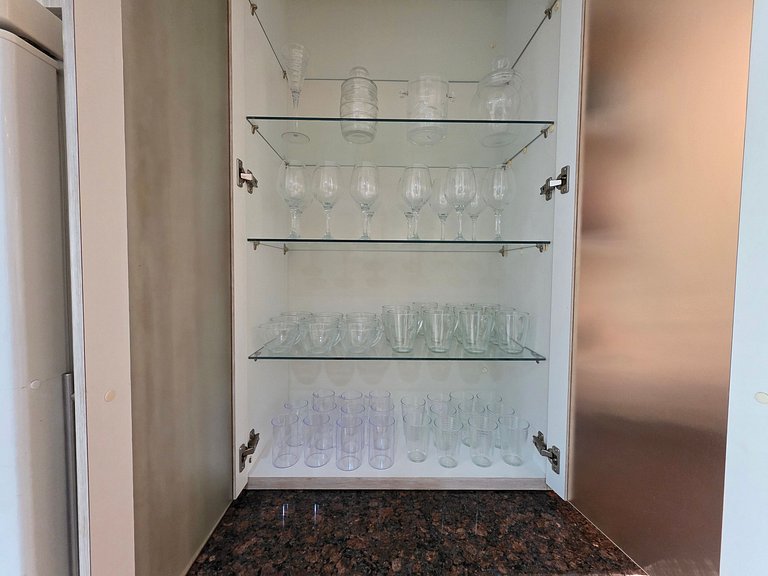 Casa em Área Nobre Piscina com Sauna prox Centro