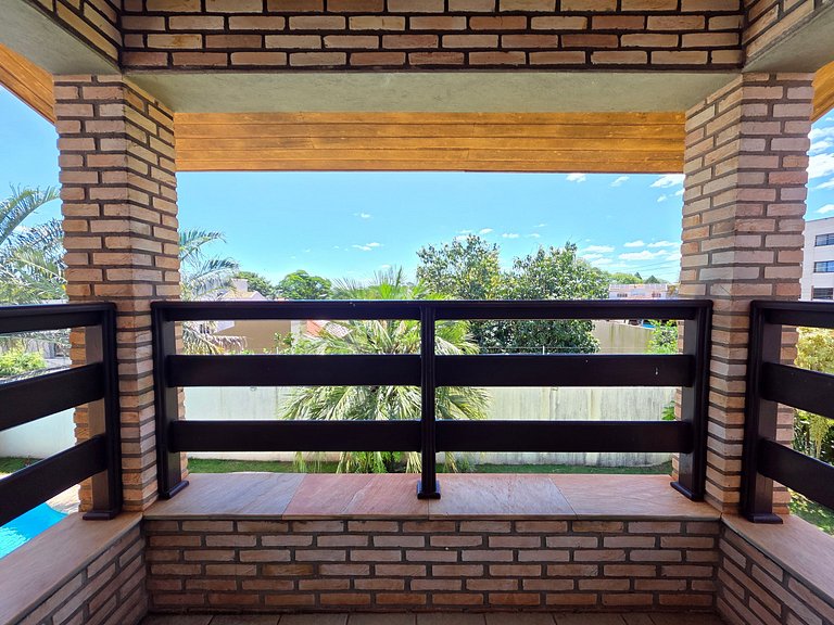 Casa em Área Nobre Piscina com Sauna prox Centro