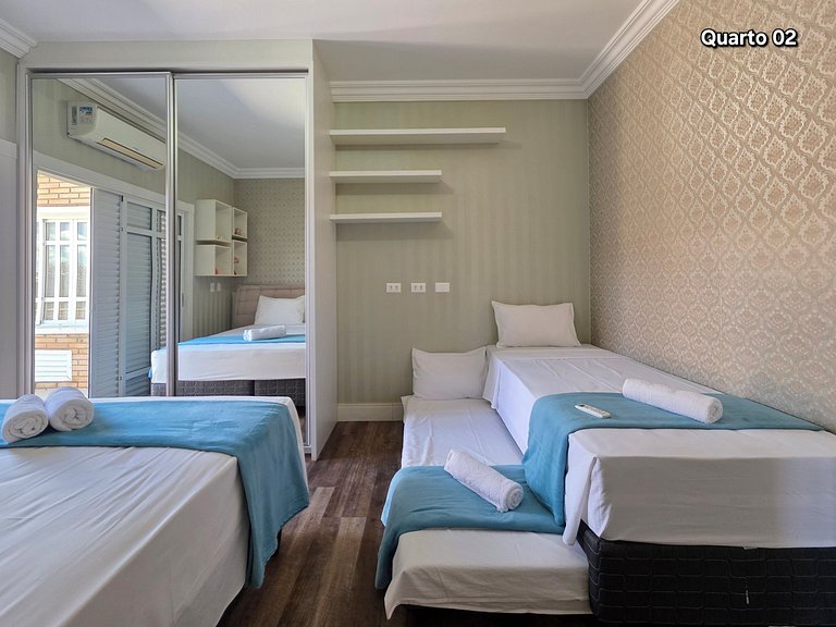 Casa em Área Nobre Piscina com Sauna prox Centro