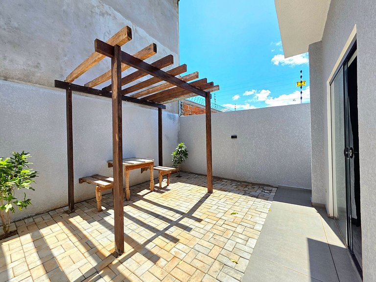 Casa Novíssima 2 Quartos e 2 WC 10 min Centro