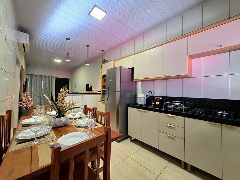 Casa 3 Quartos Churrasqueira com Sinuca prox PY