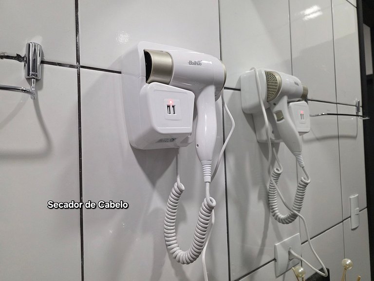 Casa 3 Quartos Churrasqueira com Sinuca prox PY