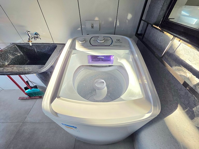 Casa 3 Quartos Churrasqueira com Sinuca prox PY