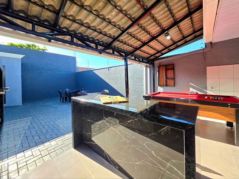 Casa 3 Quartos Churrasqueira com Sinuca prox PY