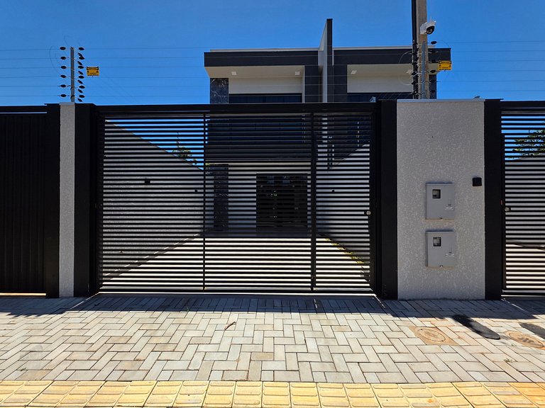 Sobrado novíssimo 3 quartos prox Centro e PY