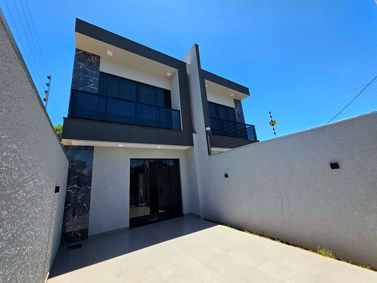 Sobrado novíssimo 3 quartos prox Centro e PY