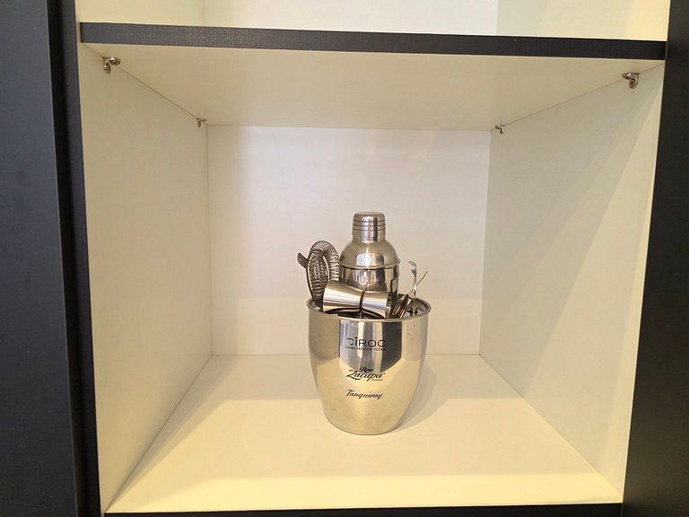 Sobrado novíssimo 3 quartos prox Centro e PY