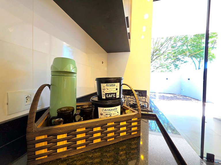 Sobrado novíssimo 3 quartos prox Centro e PY