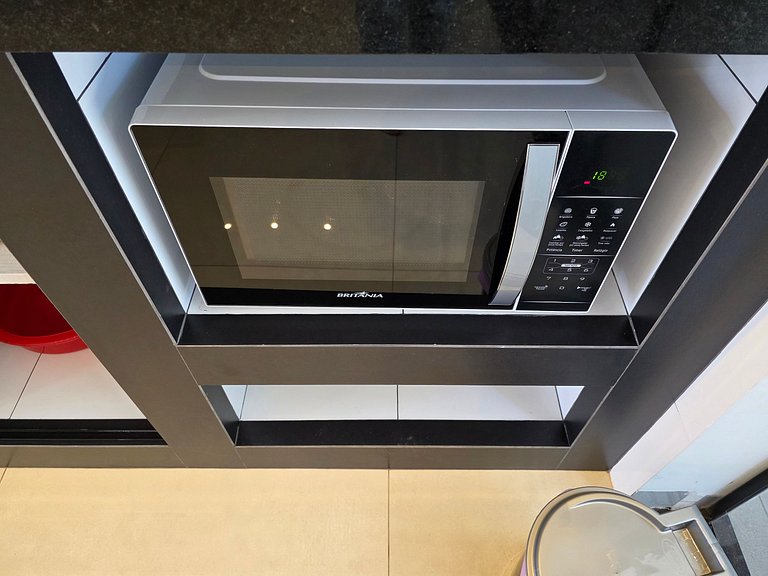 Sobrado novíssimo 3 quartos prox Centro e PY