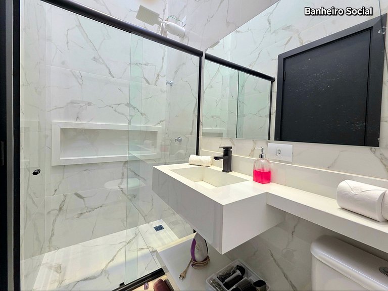 Sobrado novíssimo 3 quartos prox Centro e PY