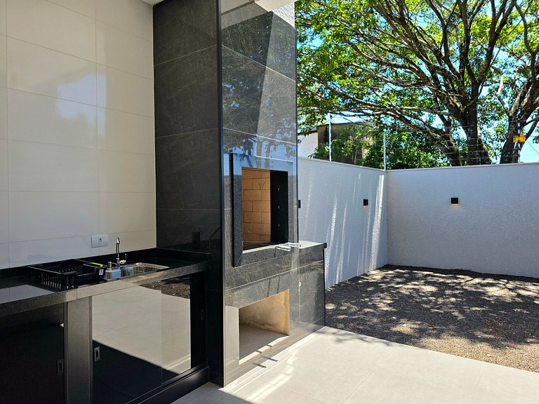 Sobrado novíssimo 3 quartos prox Centro e PY