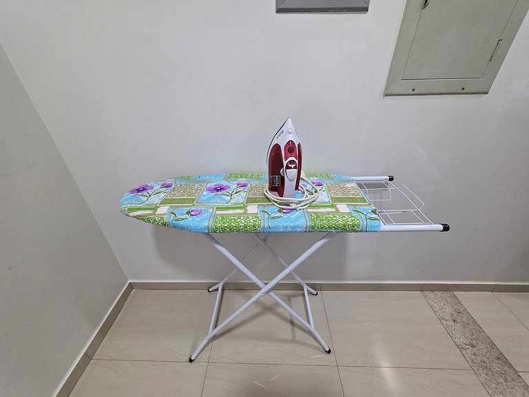 Linda Casa 2 Suítes + 2 Quartos 15 min Centro