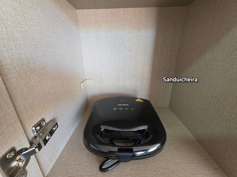 Linda Casa 2 Suítes + 2 Quartos 15 min Centro