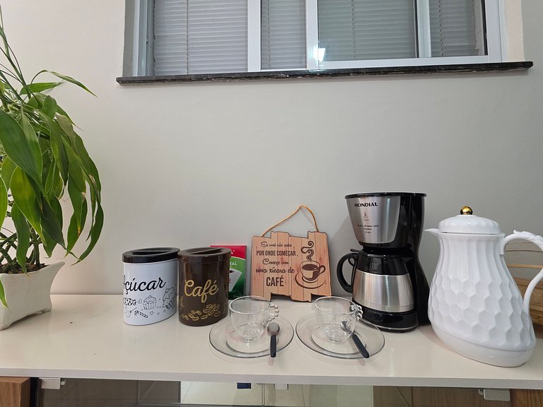 Linda Casa 2 Suítes + 2 Quartos 15 min Centro