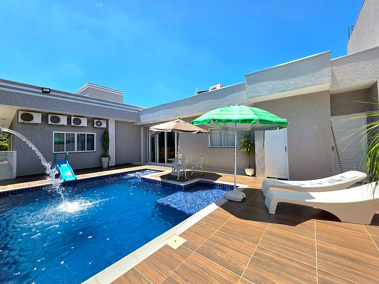 Linda Casa 2 Suítes + 2 Quartos 15 min Centro