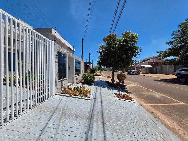 Linda Casa 2 Suítes + 2 Quartos 15 min Centro