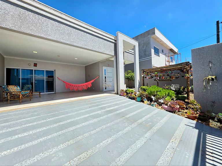 Linda Casa 2 Suítes + 2 Quartos 15 min Centro