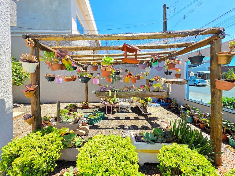 Linda Casa 2 Suítes + 2 Quartos 15 min Centro