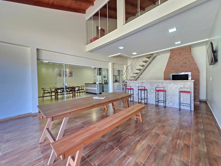 Casa Quintal Amplo 4 quartos 5 min Centro de Foz