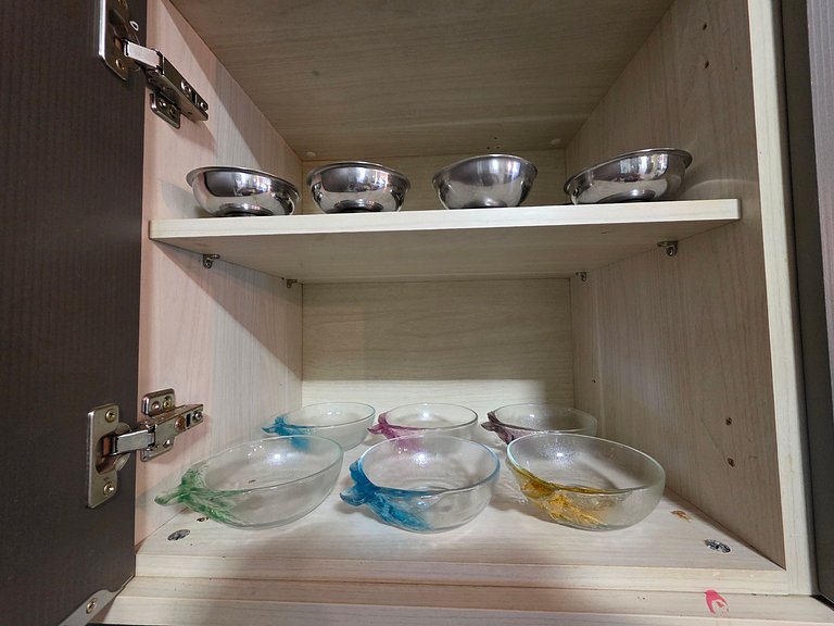 Casa 2 suítes e 2 quartos, piscina 10min centro