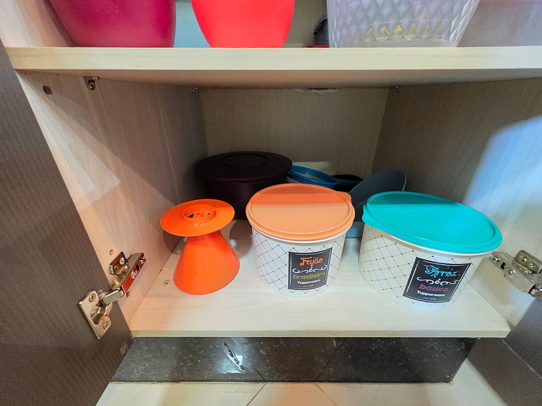 Casa 2 suítes e 2 quartos, piscina 10min centro