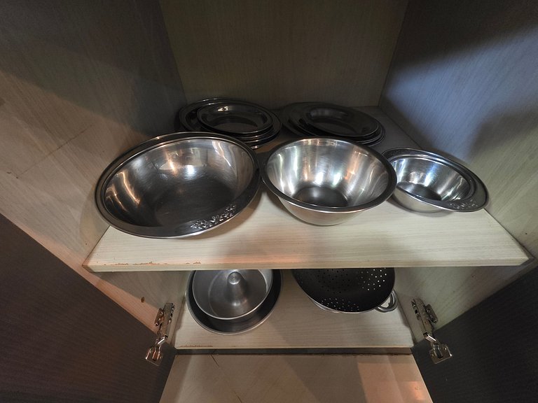 Casa 2 suítes e 2 quartos, piscina 10min centro