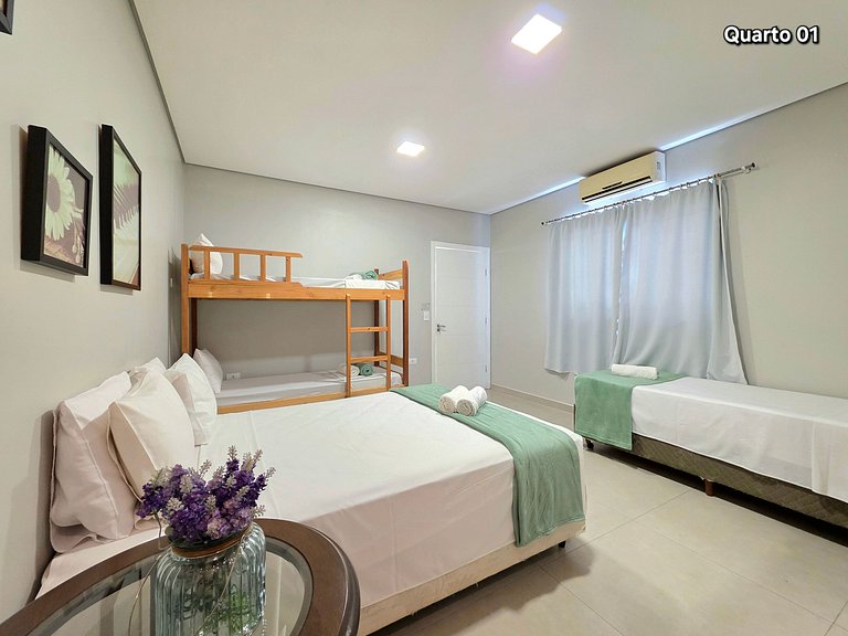 Casa 2 suítes e 2 quartos, piscina 10min centro