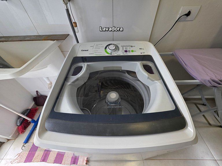 Casa 2 suítes e 2 quartos, piscina 10min centro